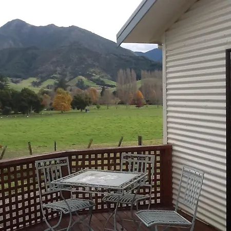 River Terrace Cottage Motueka Exterior photo